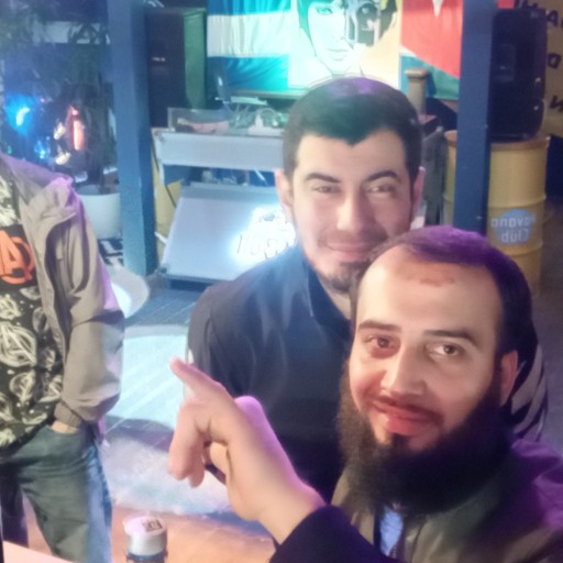 Али, 32 года
