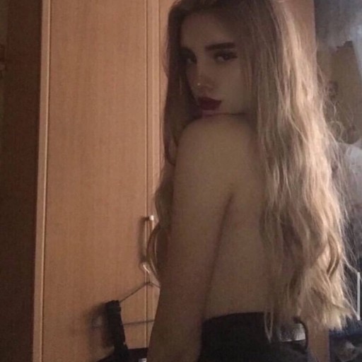 София, 21 год