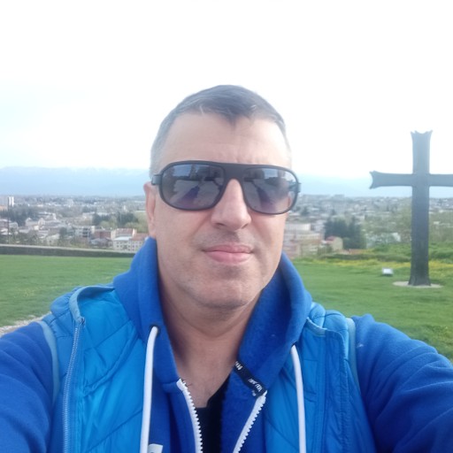 Виталий, 46 лет, Мариуполь