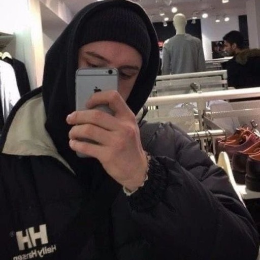 Август, 22 года, Москва