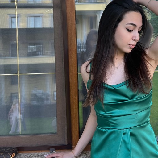 Ясмина, 20 лет