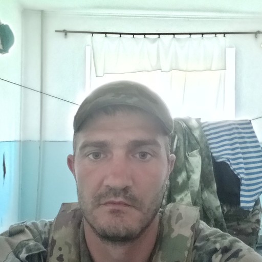 Олег, 35 лет, Кировск