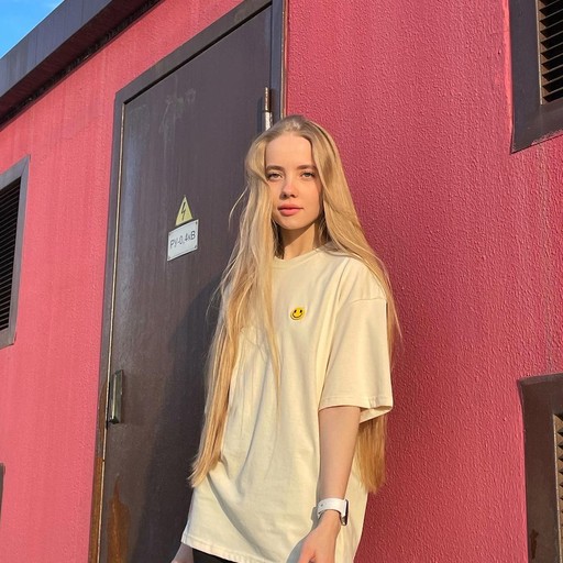 Анна, 21 год