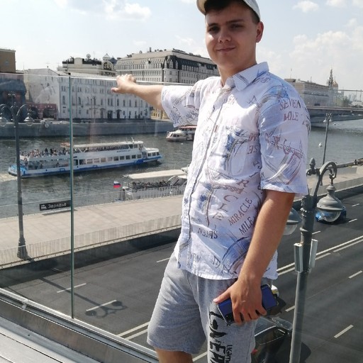 Максим, 25 лет, Родники