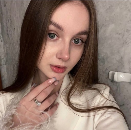 Евгения, 28