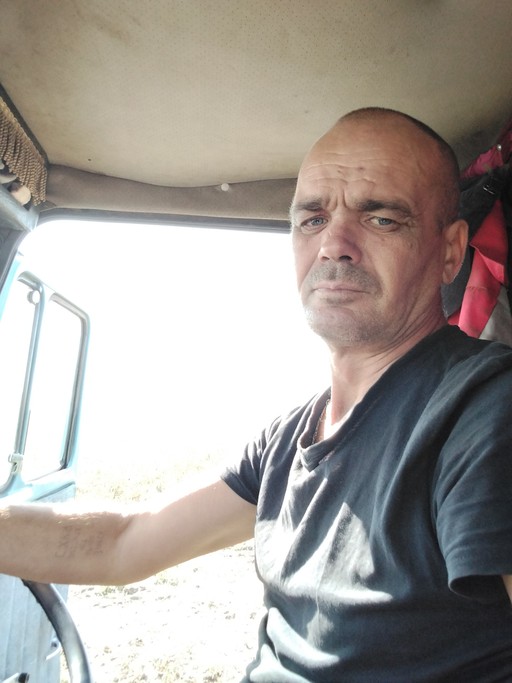 Андрей, 51