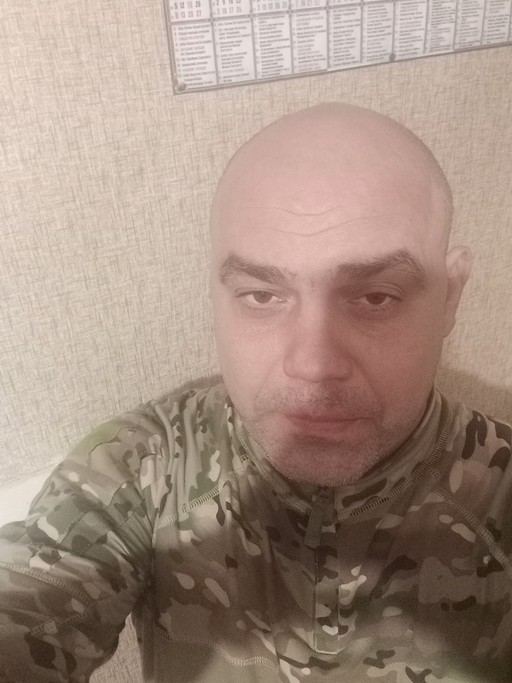 Михаил, 44