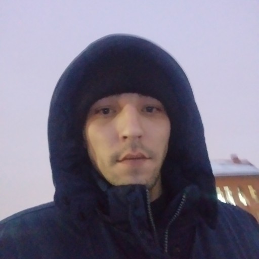 Роман, 31 год, Инта
