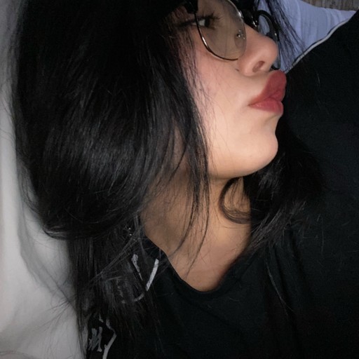 Sara, 19 лет