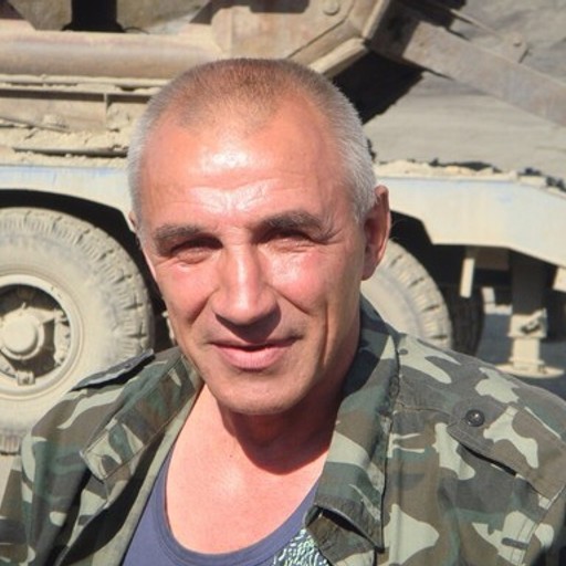 Александр, 69 лет, Магадан