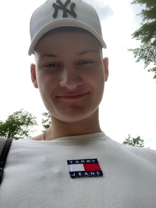 Алексей, 21