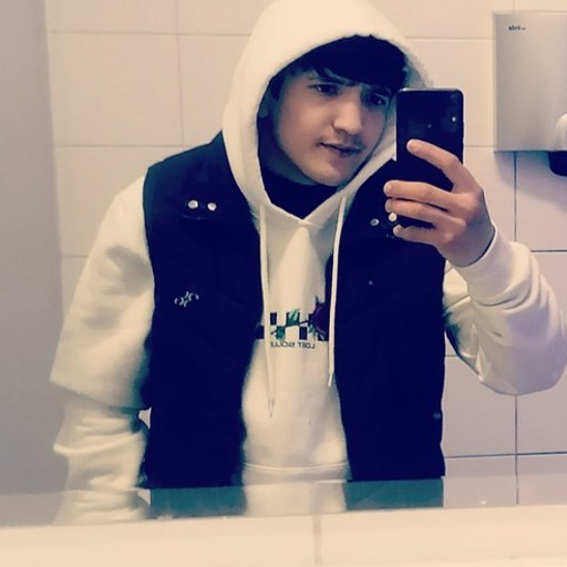 Habib, 22 года, Мурино