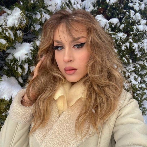 Алёна, 24 года, Санкт-Петербург