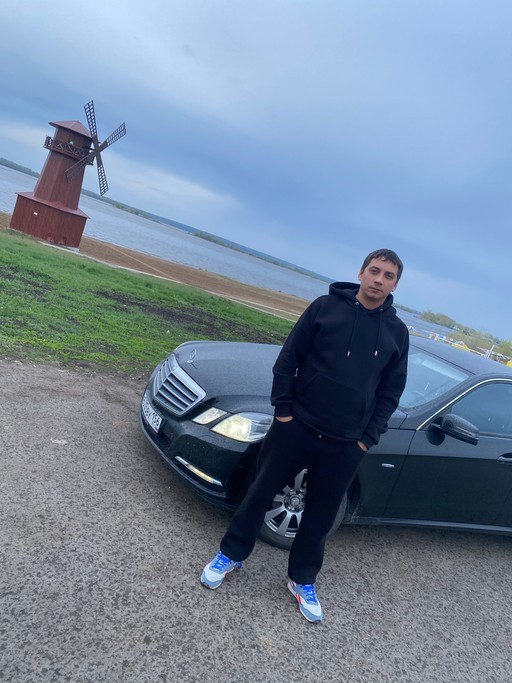 Владислав, 34
