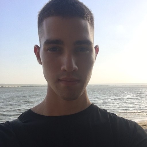 Валерий, 22 года, Саратов