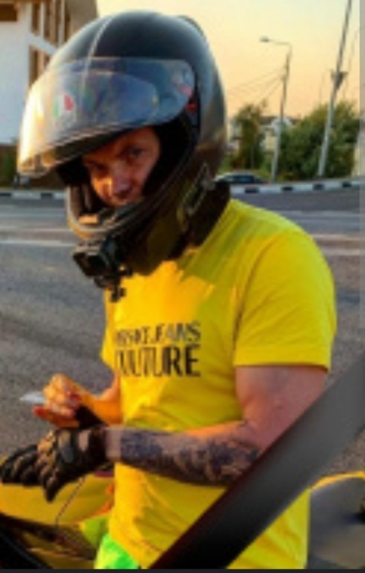 Дима, 22