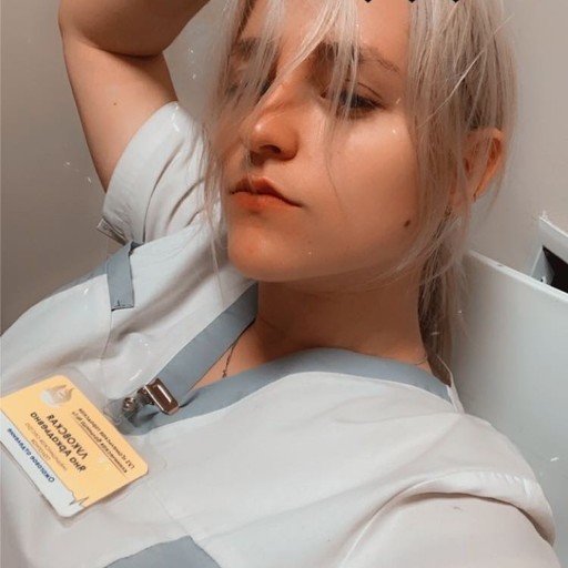 Яна, 23 года