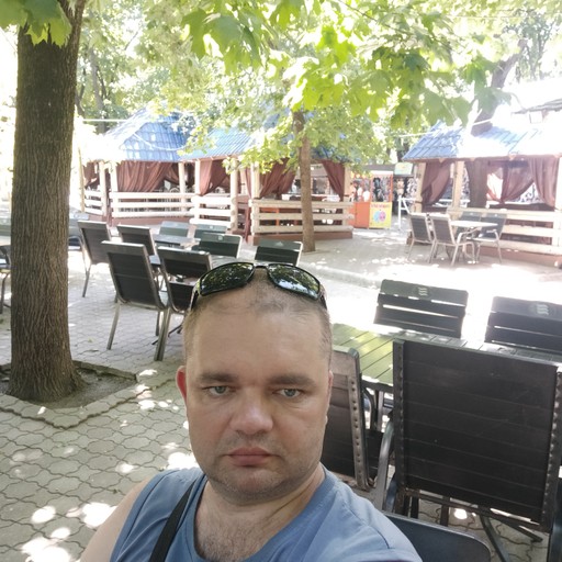 Денис, 44 года