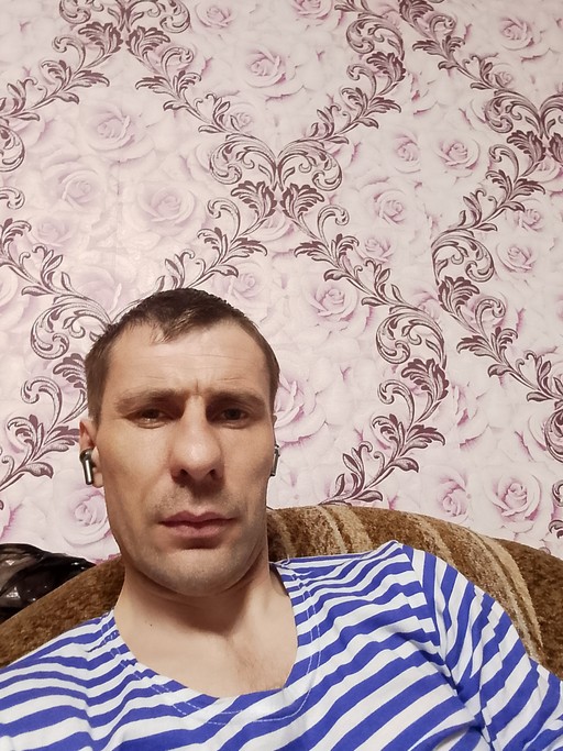 Владимир, 37