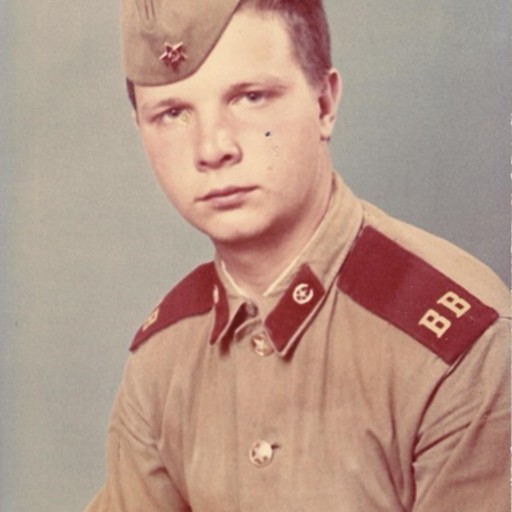 Roman, 56 лет, Мга