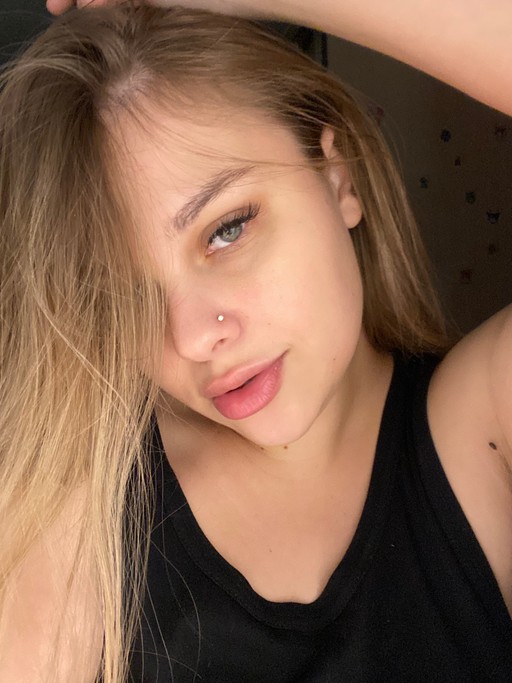 Алиса, 26
