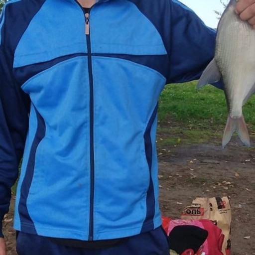 Владимир, 40
