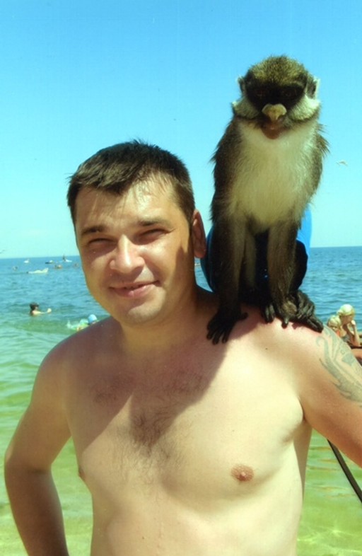 Роман, 45