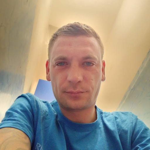 Виталя34, Артём