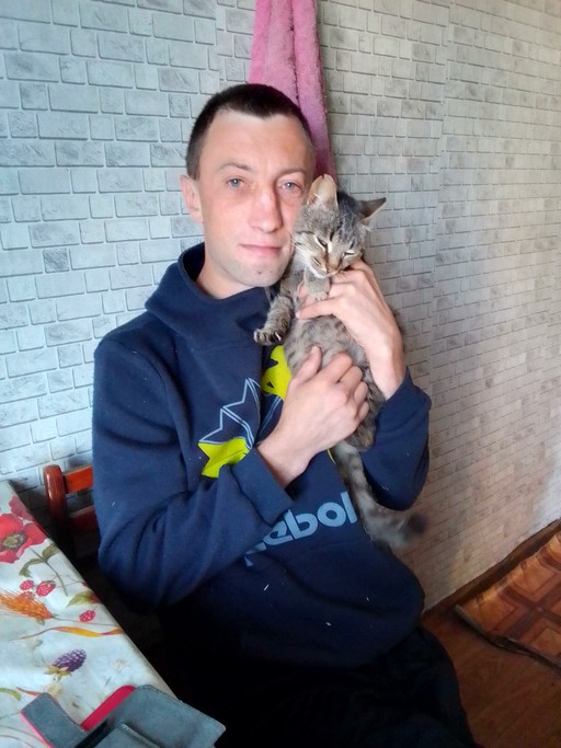 Вова, 37