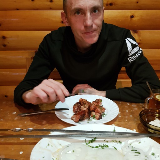 Алекс, 24 года, Луганск