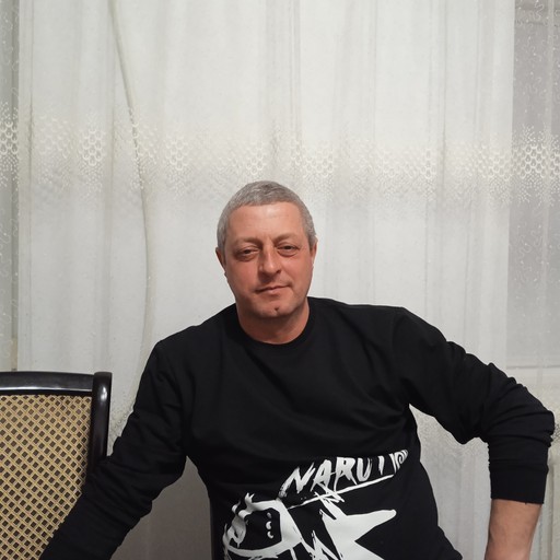 Али, 46 лет