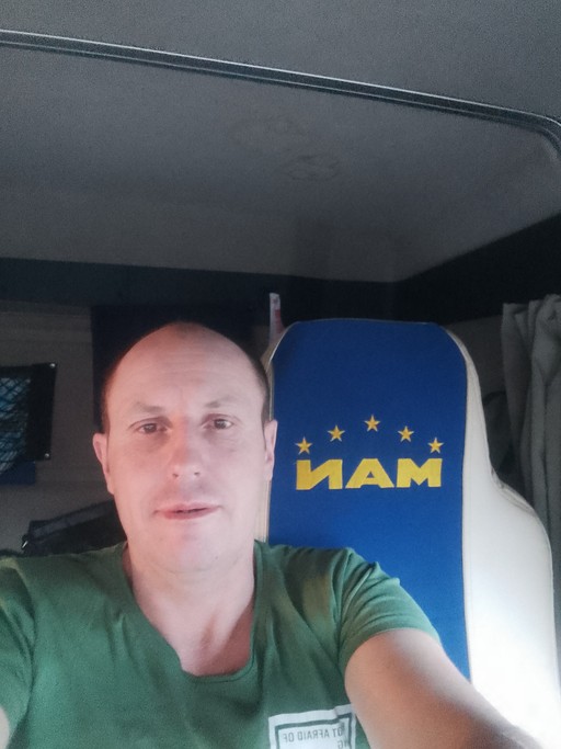Aндрей, 40