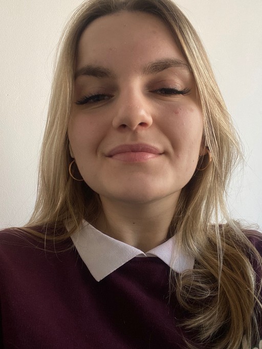 Ксения, 25