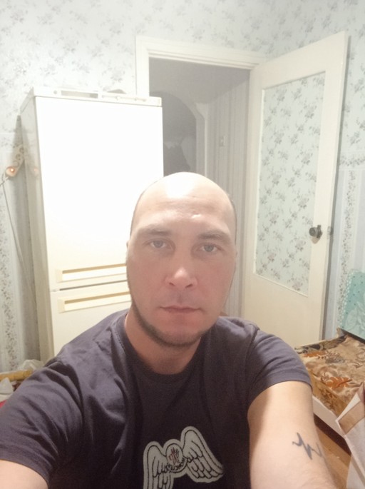 Leonid, 41