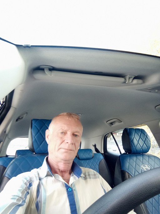 Михаил, 60