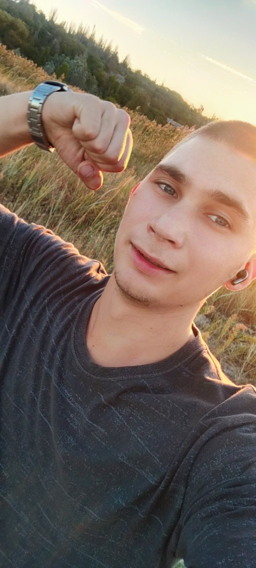 Илья, 22