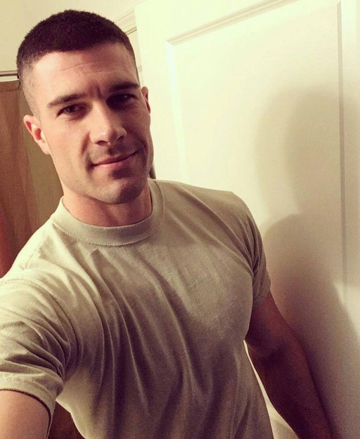 Максим, 25