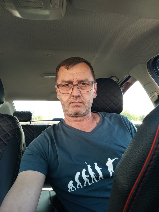 Дмитрий, 51