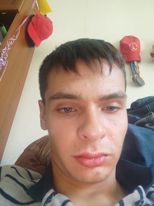 Артём, 21