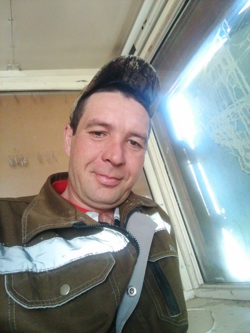 Стас, 25