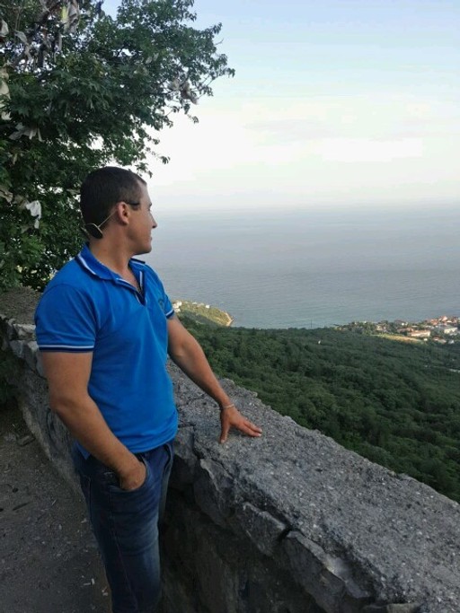 Владимир, 43