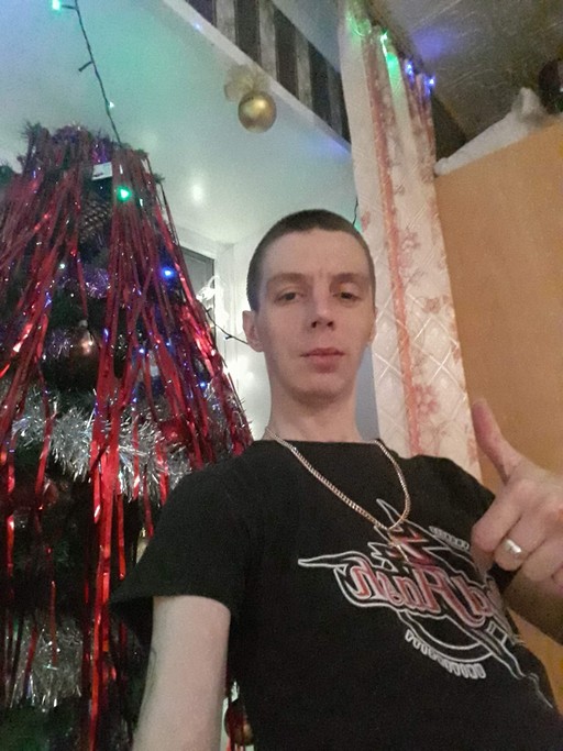 Тёма, 35
