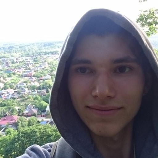 Максим, 24 года