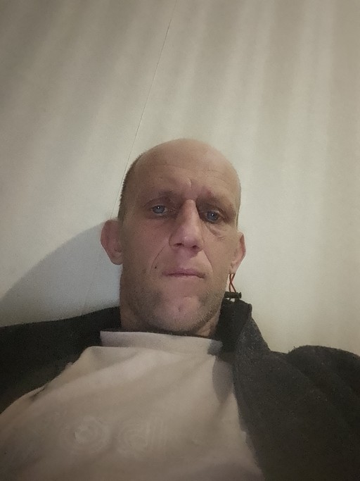 Саня, 43