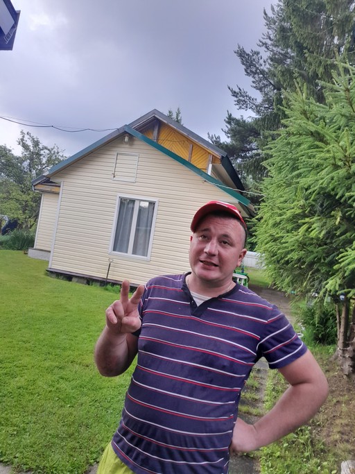 Jon, 37