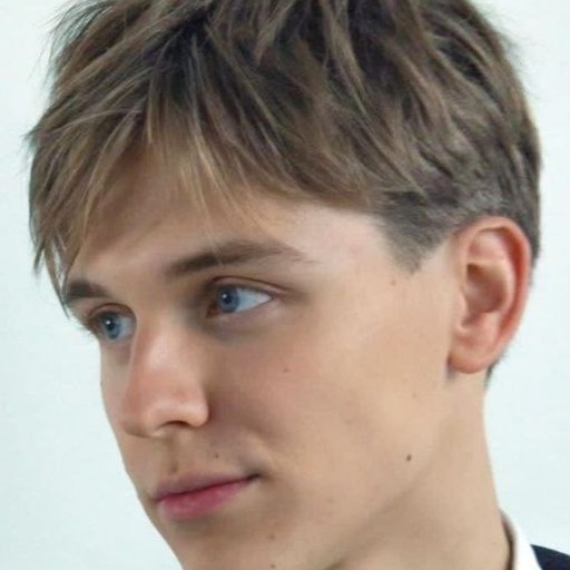 Nik28, Владимир