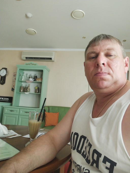 Вася, 19