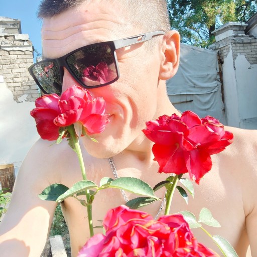 Роман, 19 лет, Луганск
