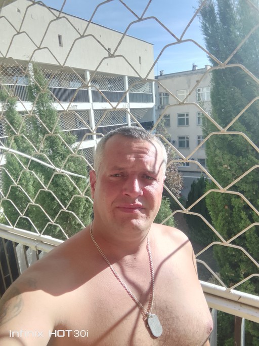 Владимир, 38