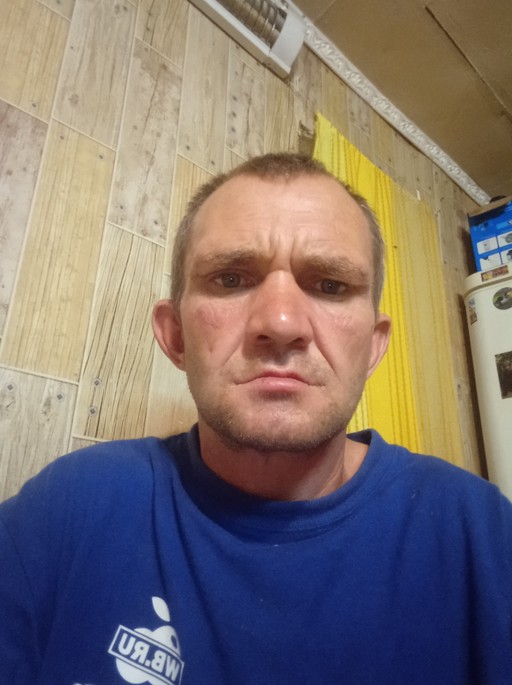 Андрей, 44